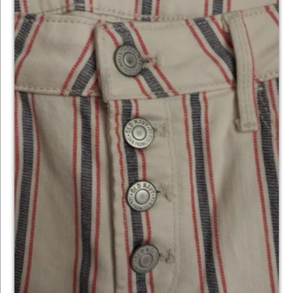 BNWT Old Navy Button Fly Stripe Jean Shorts 12 - Picture 5 of 6
